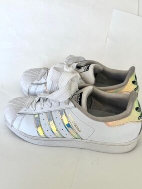 Adidas Superstar J 'Iridescent' Size 7 kids/ 8.5 womans